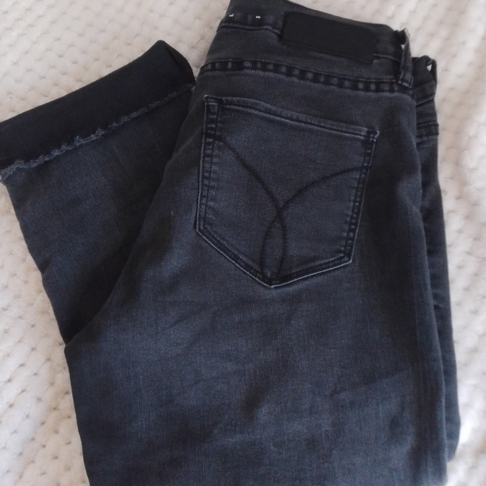 Calvin Klein capri pants.
